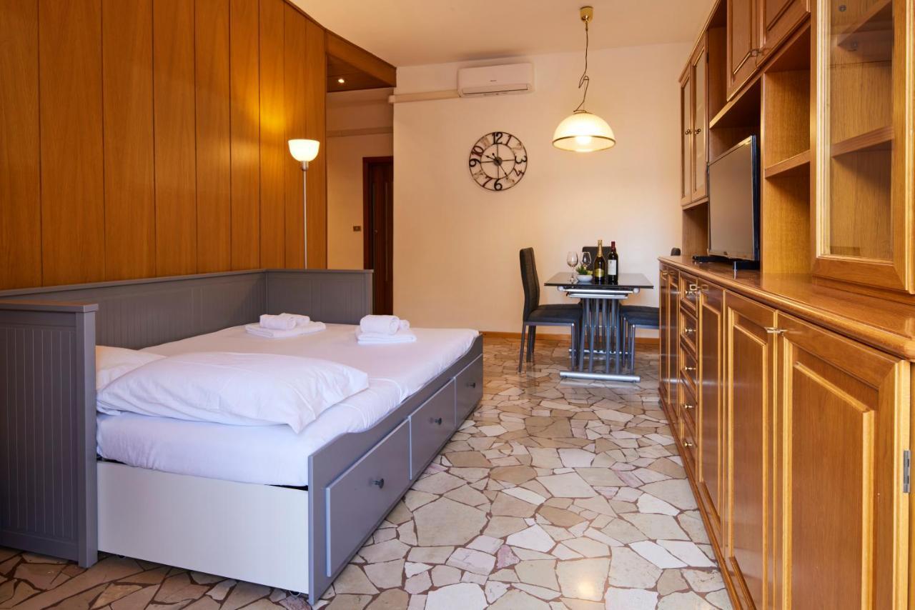 Apartment Corvetto Elyon Mailand